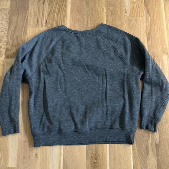 Sweatshirt - Picture 4 of 4